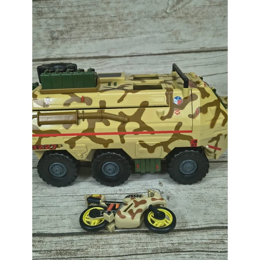 Vintage 1996 Lanard The Corps! World Force APC Armoured Personnel Carrier